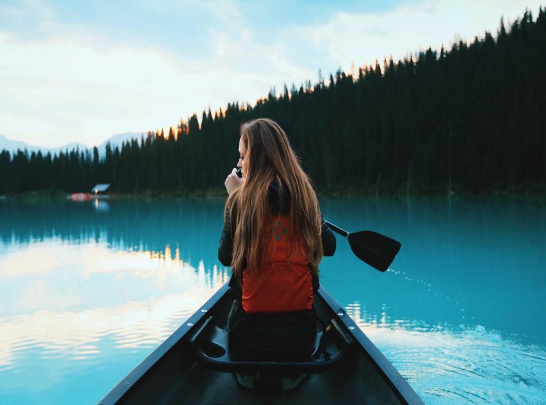 A Parent's Guide: Talking to Your Kids About Online Privacy and Influencer Culture